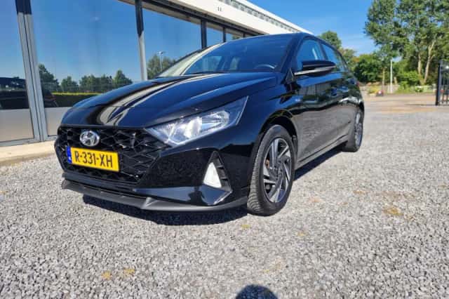 Hyundai i20 (2022) thumbnail 3