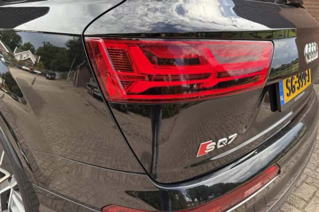Audi Q7 (2017) thumbnail 6