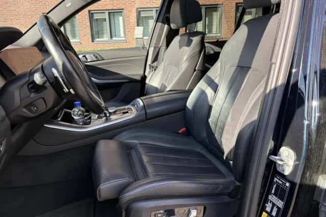 BMW X5 (2022) thumbnail 5