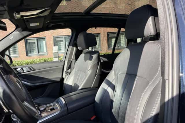 BMW X5 (2022) thumbnail 6