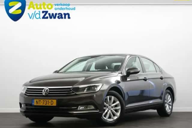 Volkswagen Passat (2017) thumbnail 1