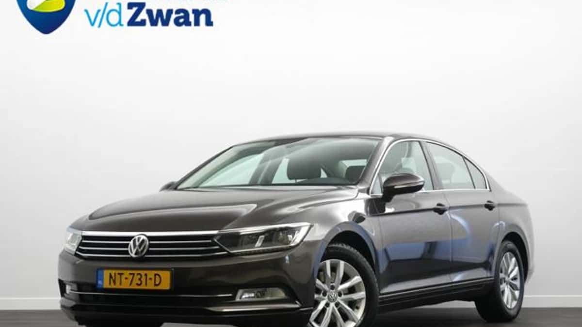 Volkswagen Passat (2017) — foto 1