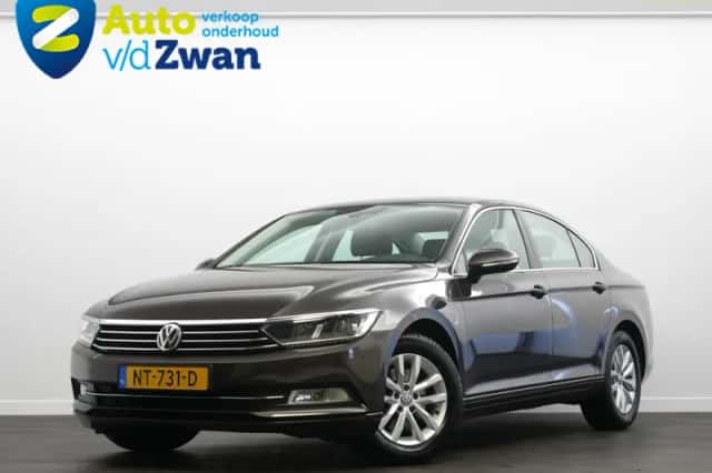 Volkswagen Passat (2017) thumbnail 2