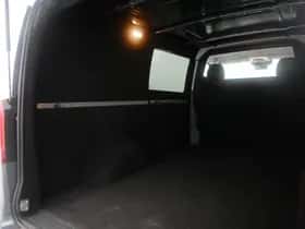 Mercedes-Benz Vito (2018) thumbnail 12