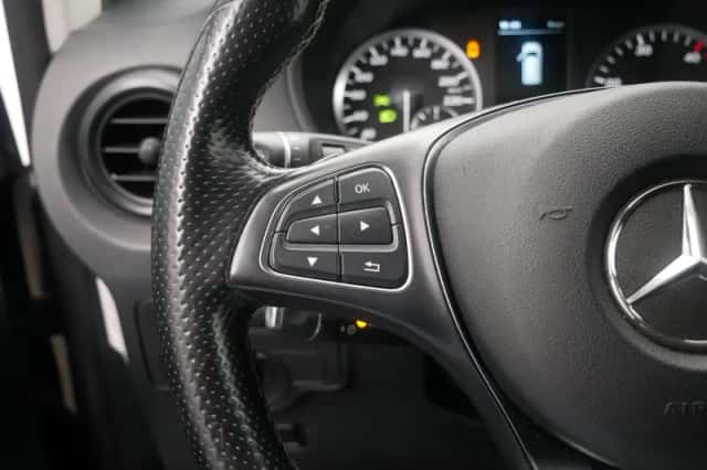Mercedes-Benz Vito (2018) thumbnail 26
