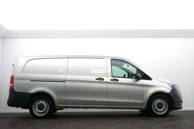 Mercedes-Benz Vito (2017) thumbnail 15