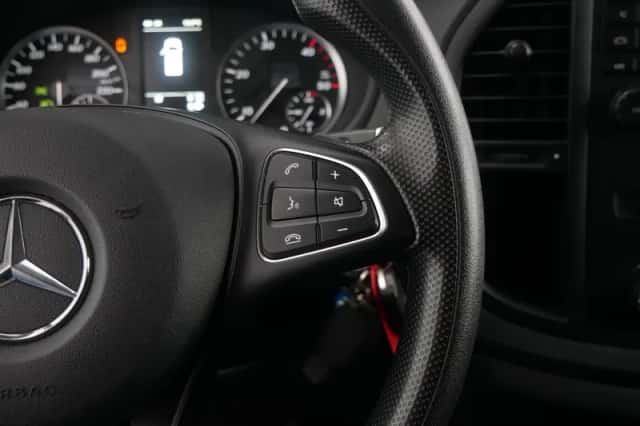 Mercedes-Benz Vito (2017) thumbnail 26
