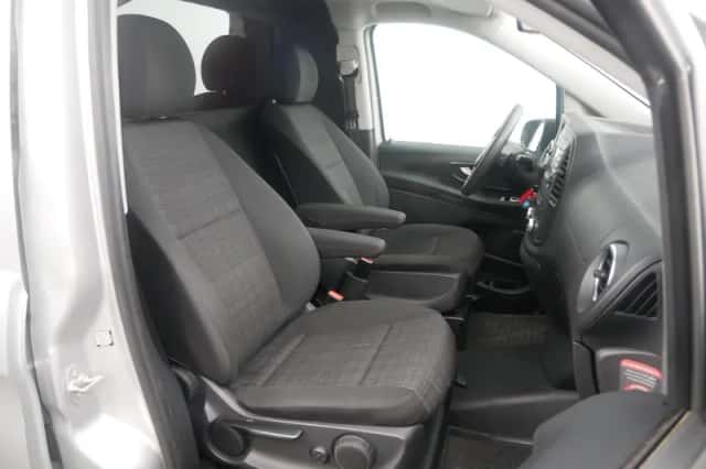 Mercedes-Benz Vito (2017) thumbnail 9