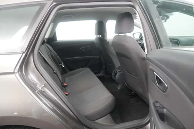 SEAT Leon (2015) thumbnail 11