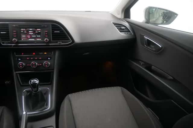 SEAT Leon (2015) thumbnail 21