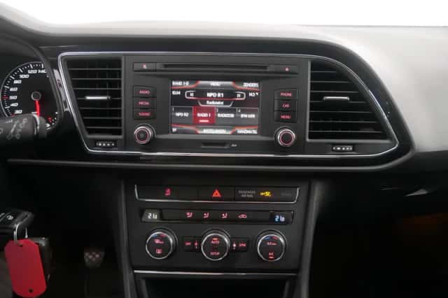 SEAT Leon (2015) thumbnail 22