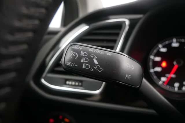 SEAT Leon (2015) thumbnail 24
