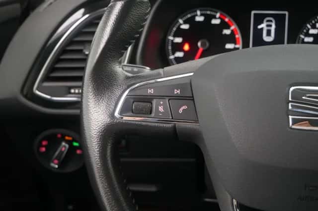 SEAT Leon (2015) thumbnail 25