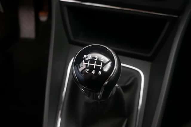 SEAT Leon (2015) thumbnail 28