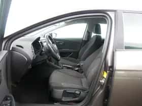 SEAT Leon (2015) thumbnail 7