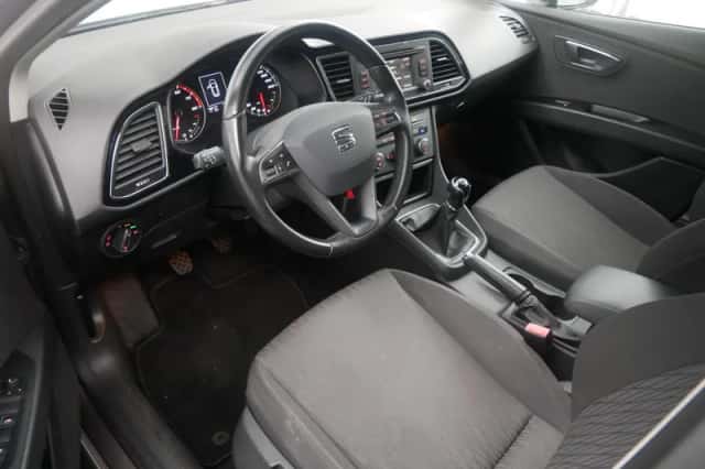 SEAT Leon (2015) thumbnail 8