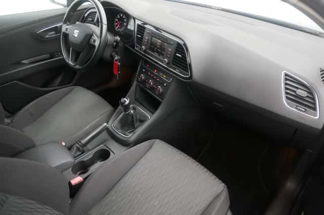 SEAT Leon (2015) thumbnail 9