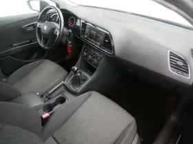 SEAT Leon (2015) thumbnail 9