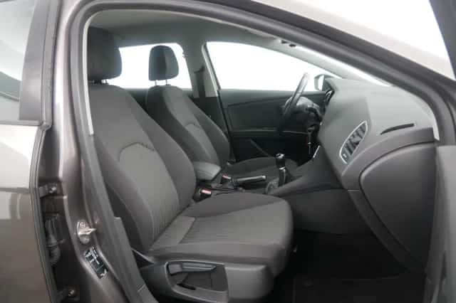 SEAT Leon (2015) thumbnail 10