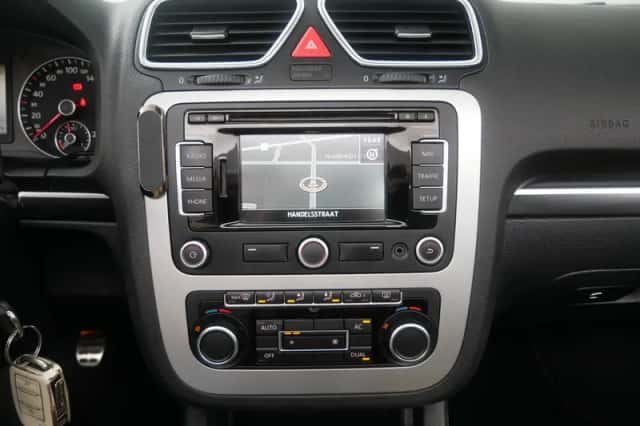 Volkswagen Eos (2011) thumbnail 26