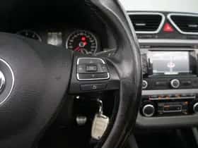 Volkswagen Eos (2011) thumbnail 32
