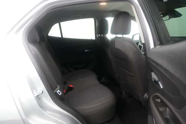 Opel Mokka (2017) thumbnail 11