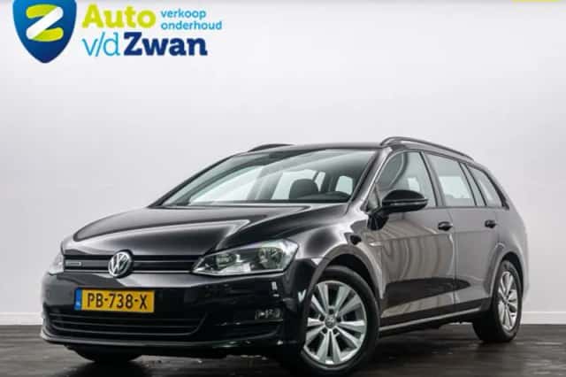 Volkswagen Golf (2017) thumbnail 1