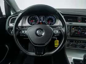 Volkswagen Golf (2017) thumbnail 18