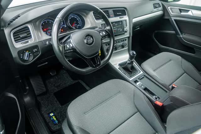 Volkswagen Golf (2017) thumbnail 8