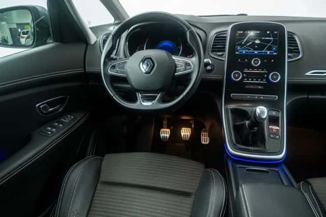 Renault Scénic (2017) thumbnail 21
