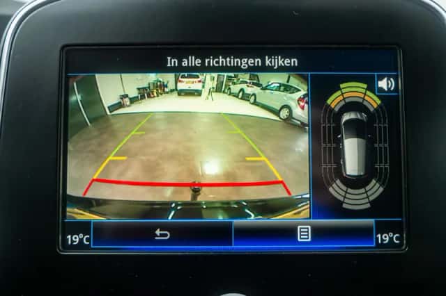 Renault Scénic (2017) thumbnail 24