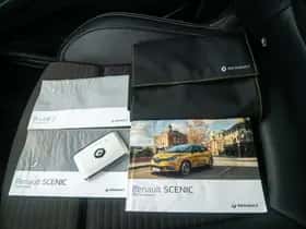 Renault Scénic (2017) thumbnail 36
