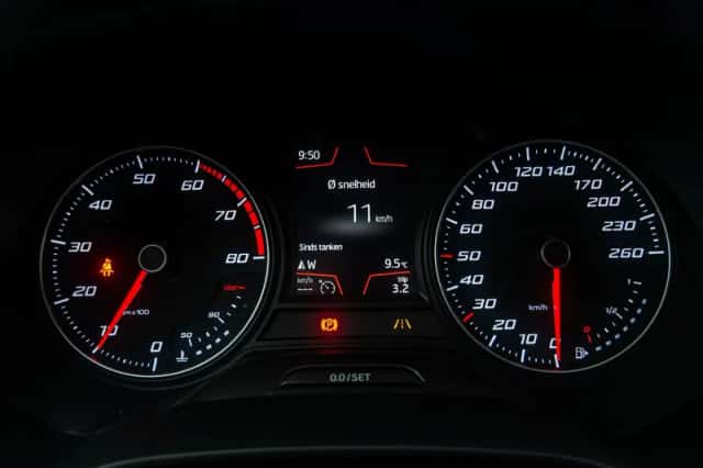 SEAT Leon (2019) thumbnail 36