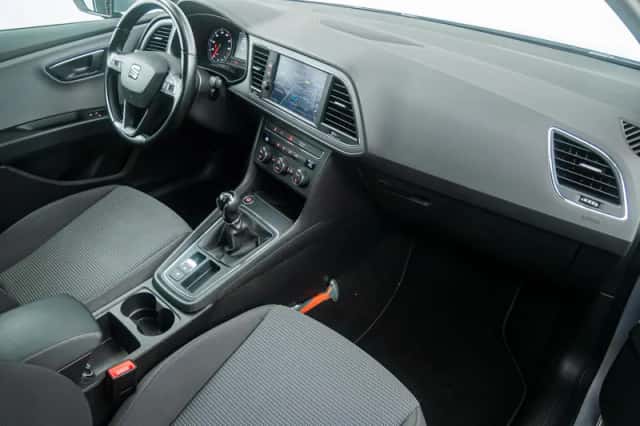SEAT Leon (2019) thumbnail 9