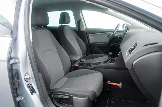 SEAT Leon (2019) thumbnail 10