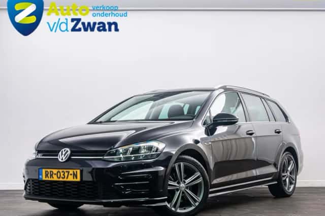 Volkswagen Golf (2018) thumbnail 2