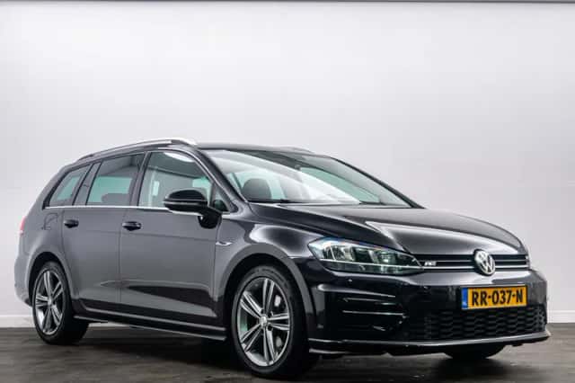 Volkswagen Golf (2018) thumbnail 3