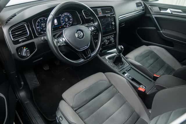 Volkswagen Golf (2018) thumbnail 8