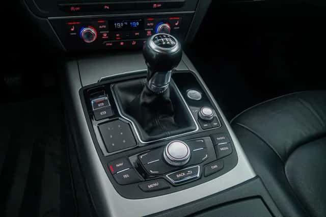 Audi A6 (2012) thumbnail 24