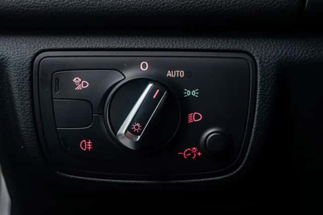 Audi A6 (2012) thumbnail 31