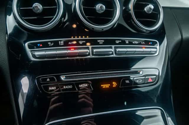 Mercedes-Benz C-Klasse (2016) thumbnail 24