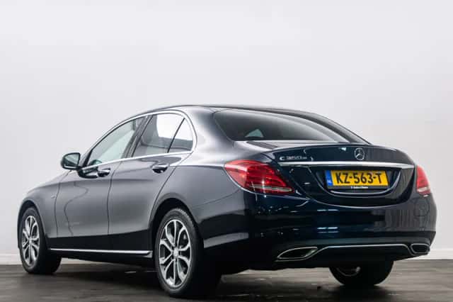 Mercedes-Benz C-Klasse (2016) thumbnail 5