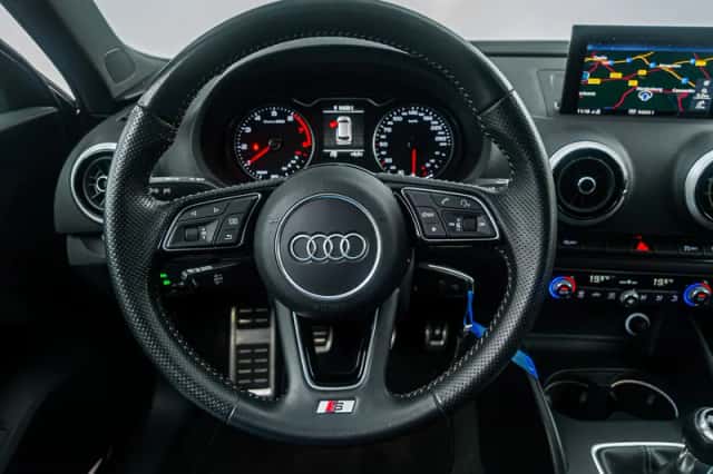 Audi A3 (2018) thumbnail 18