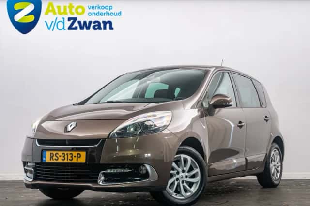 Renault Scénic (2012) thumbnail 2