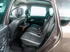 Renault Scénic (2012) thumbnail 12