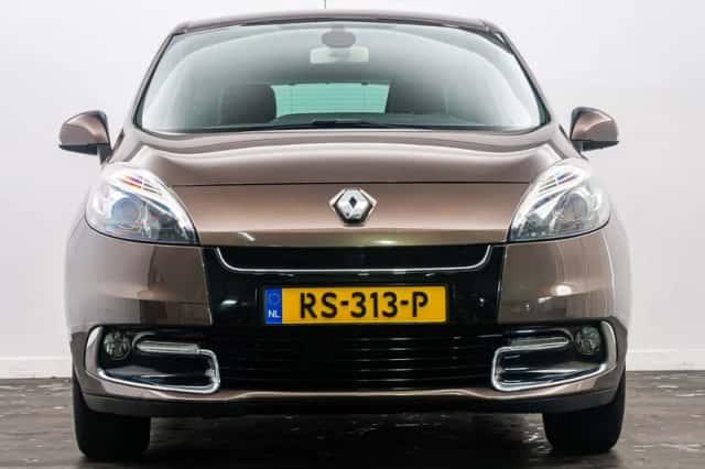 Renault Scénic (2012) thumbnail 16