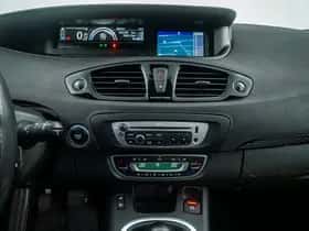 Renault Scénic (2012) thumbnail 21