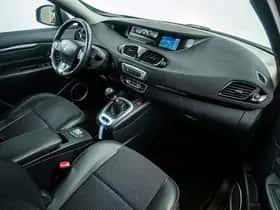 Renault Scénic (2012) thumbnail 9