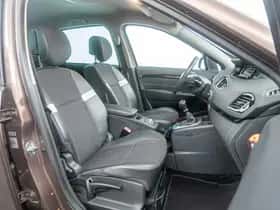 Renault Scénic (2012) thumbnail 10
