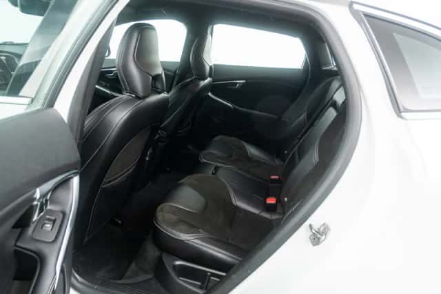 Volvo V40 (2018) thumbnail 12